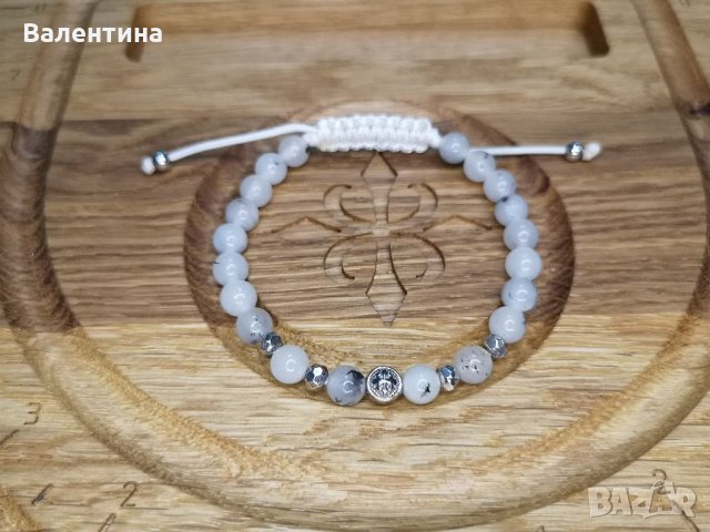 Дамска/ мъжка гривна от естествени камъни и 925 сребърни елементи с Лого, снимка 3 - Гривни - 35603480