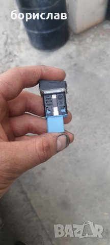 Бутон за меки гуми за Фолксваген Пасат б6 , снимка 2 - Части - 38245614