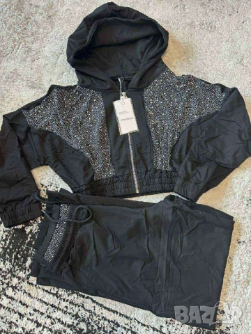 дамски екипи 