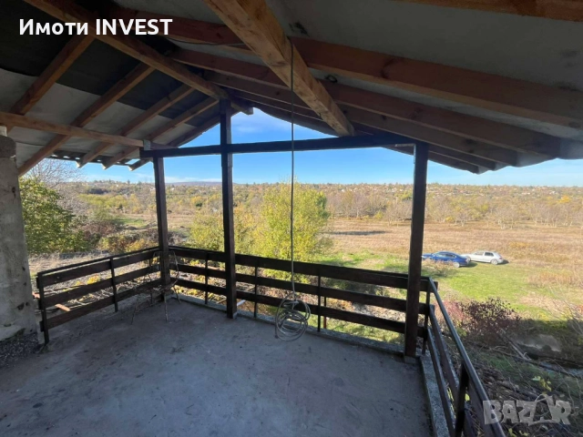 Двуетажна вила с ток и вода в м-т Кованлъка спирка "Момина чешма", снимка 4 - Вили - 52632595