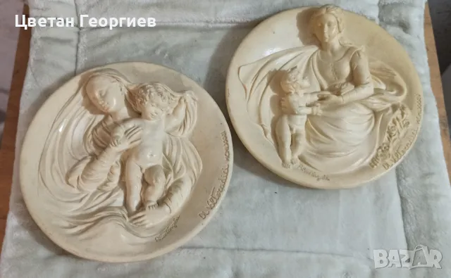 Мадона плакет