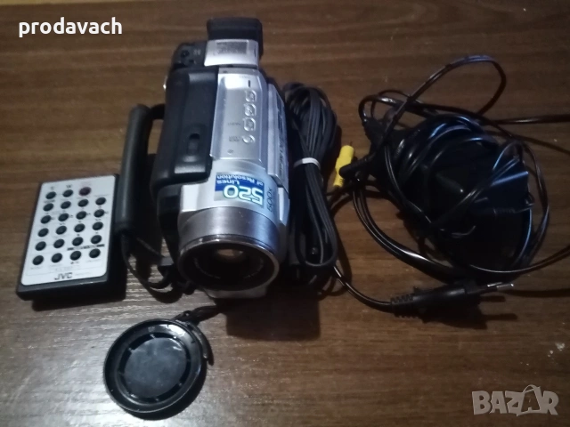 Видеокамера JVC, снимка 3 - Камери - 53561434