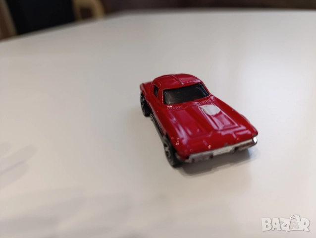 Hot Wheels ’64 Corvette Sting Ray (червен), снимка 4 - Колекции - 51915521
