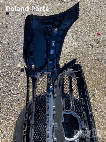 Предна броня за Мерцедес Ц класа W205 Mercedes C class W205 , снимка 4 - Части - 47716554