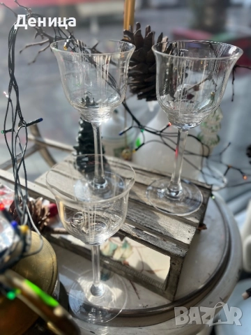 Грация за трима❤️  Класически дизайн с леко отворен ръб, напомнят за лале. Вертикални  нарези, снимка 2 - Чаши - 52907169