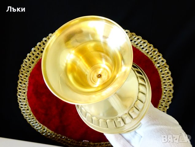 Релефна ваза,гарафа от месинг 21 см. , снимка 4 - Вази - 39998972