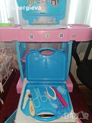 Докторски комплект на Pepa pig, снимка 4 - Играчки за стая - 52217695