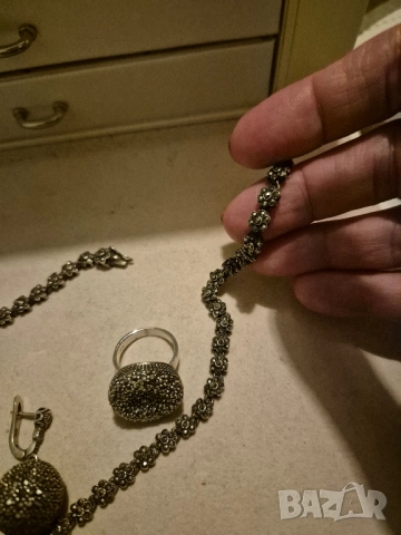 последно и го свалям от обявите сребърен комплект Ел Градо, снимка 3 - Бижутерийни комплекти - 52435939
