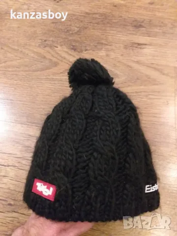 eisbär hats - страхотна зимна шапка 100% оригинал отлично състояние универсален размер, снимка 2 - Шапки - 48118887