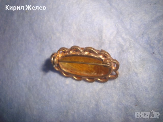 СТАРА ПОЗЛАТЕНА РЕТРО БРОШКА ТОПЕН КЕХЛИБАР / КАТАЛИН ЕСТЕСТВЕНА СМОЛА МАЙСТОРСКО ВИНТИДЖ БИЖУ 71381, снимка 14 - Антикварни и старинни предмети - 37395577