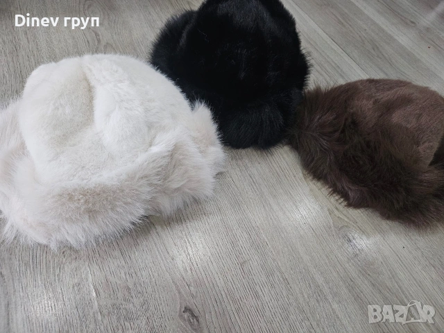 Дамски пухени шапки , снимка 2 - Шапки - 53578917