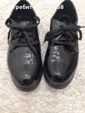 Дамски обувки, снимка 3 - Дамски ежедневни обувки - 32458639