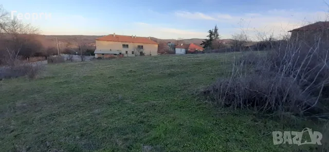 Парцел в село Любеново, снимка 2 - Парцели - 48621795