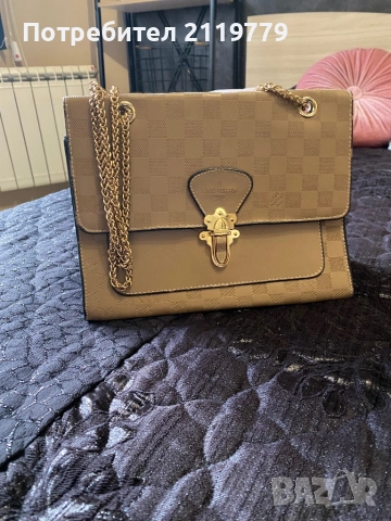 Дамски чанти по 10 лв