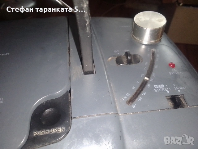 Радио касетофон работи си на радио на касетка, снимка 3 - Радиокасетофони, транзистори - 53052061
