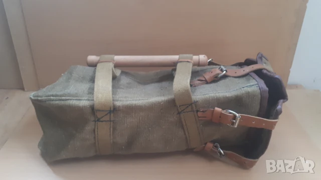 Ретро военна чанта с дървена дръжка, снимка 4 - Чанти - 51053163