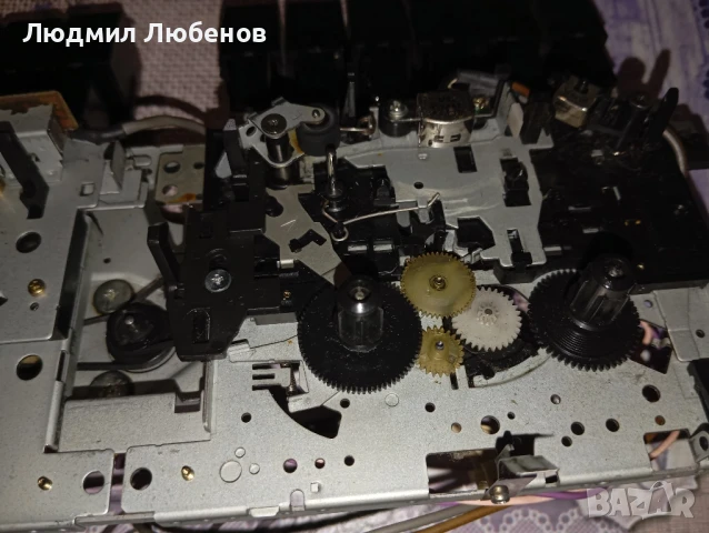 Механика за касетофон Hitachi Trk W350E, снимка 4 - Радиокасетофони, транзистори - 51197141