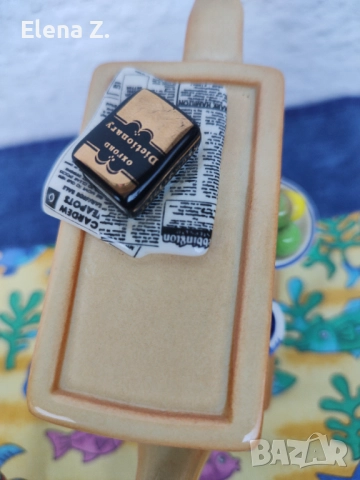 Колекционерски винтидж чайник на Paul Cardew - Small Welsh dresser, снимка 8 - Колекции - 52344504