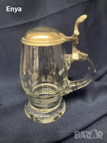 Стъклена халба за бира