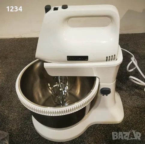 Нов миксер с купа Kenwood Chefette Lite HMP34 450W, 3.4 л, снимка 4 - Кухненски роботи - 50182381