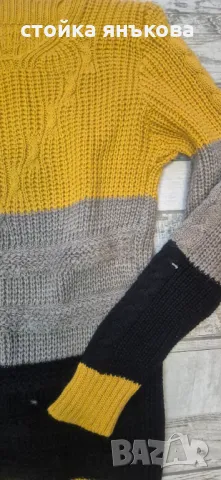 Продавам дамски пуловер жълто сиво черно, снимка 3 - Блузи с дълъг ръкав и пуловери - 49135788