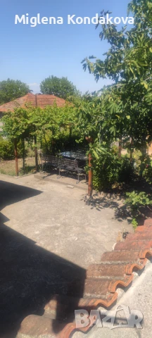Собственик продава къща в Перущица, снимка 4 - Вили - 51215704