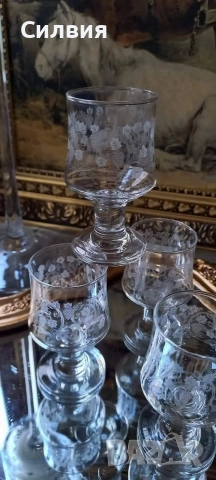 Малки чашки на столче, снимка 7 - Чаши - 52677957