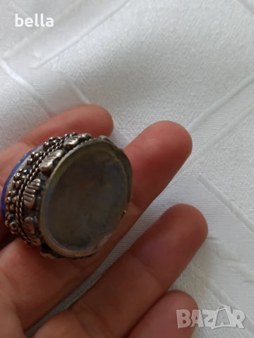 Малка антикварна кутийка красив кобалтов син цвят на капака-3/3 см , снимка 7 - Антикварни и старинни предмети - 50468326