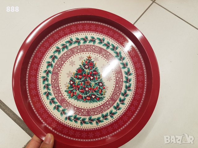 Коледни метални чинии