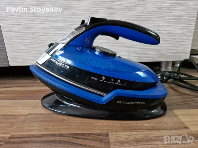 Безжична ютия Rowenta в много добро състояние. 
