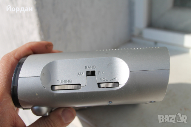 Радио "Sony" с аларма, снимка 9 - Радиокасетофони, транзистори - 44898502