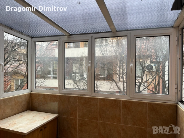 Тристаен тухлен апартамент в район Зимно кино Тракия , снимка 10 - Апартаменти - 53291844