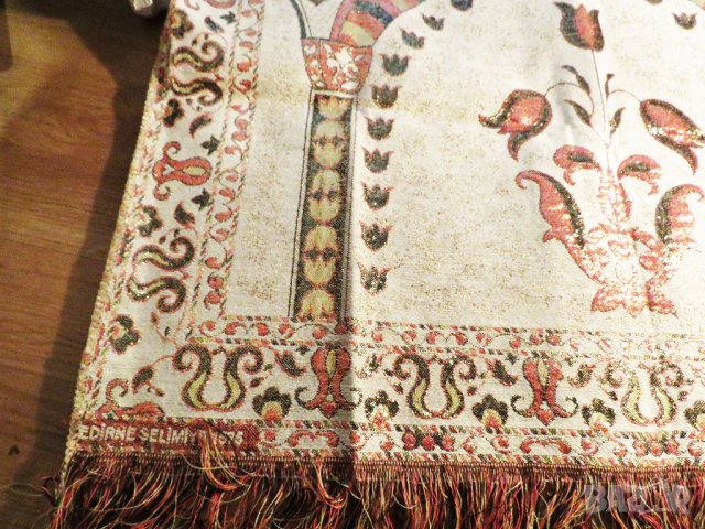 Старинно турско молитвено килимче джамията Селимийе в Едирне - красота в златни нишки Намаз, снимка 6 - Антикварни и старинни предмети - 34592436