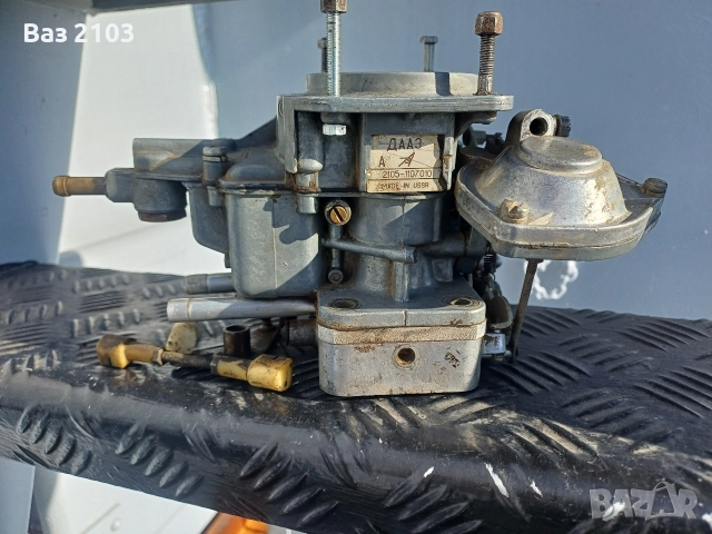 Карбуратор ВАЗ 2105 с долна плочка за газ, снимка 2 - Части - 52865351