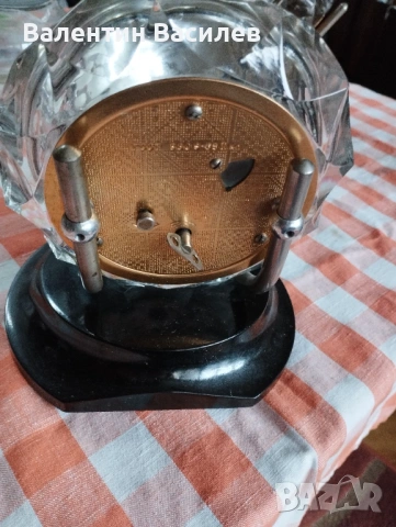 Настолни часовници Маяк кристал, снимка 2 - Антикварни и старинни предмети - 53483788