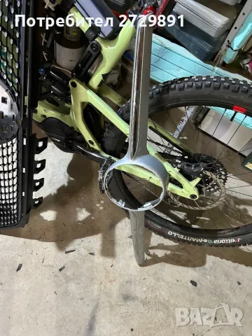 Предна решетка за емблемата на  мерцедес CLA AMG, снимка 2 - Автомобили и джипове - 48403989