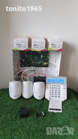 Сот комплект Paradox Evo 192, снимка 2 - Други - 53594067