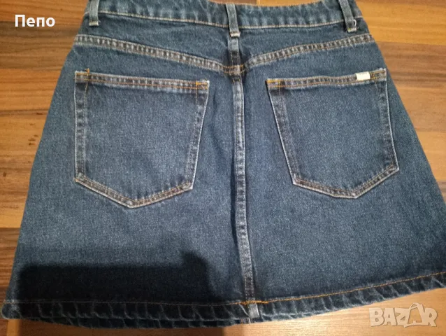 Пола Bershka, снимка 2 - Поли - 50161533