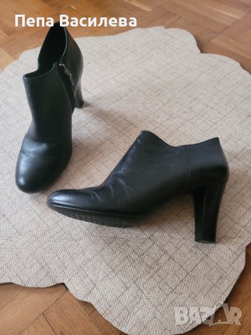 Обувки на Geox, снимка 2 - Дамски ежедневни обувки - 38946533