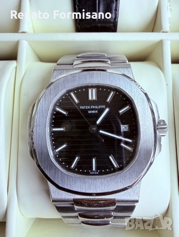Patek Philippe Nautilus - Black dial