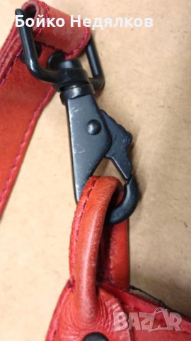 (233) Маркова дамска чанта, снимка 5 - Чанти - 43689746