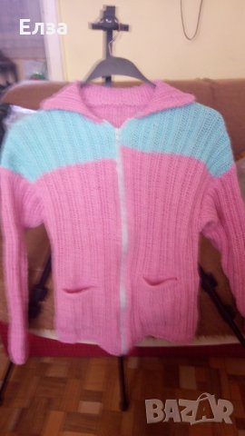 Ръчно плетена жилетка