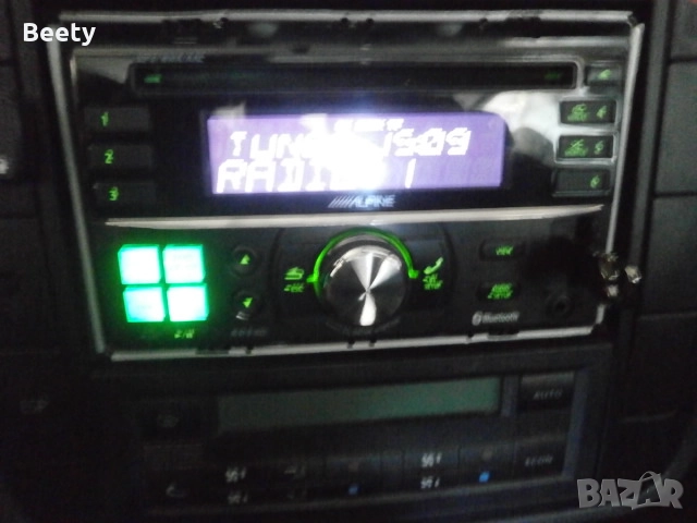 Плеър за кола Alpine CDE-W235BT, снимка 10 - Аксесоари и консумативи - 51582405