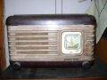 Старо радио 1950г Москвич , снимка 1 - Антикварни и старинни предмети - 43755157