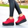 Обувки на платформа - червен велур - 120K, снимка 1 - Дамски ежедневни обувки - 36598928