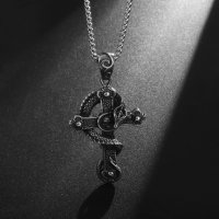 Медальон кръст със змей, снимка 6 - Колиета, медальони, синджири - 39446847
