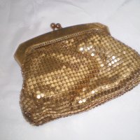 Винтидж елегантно портмоне месинг жълт метал , снимка 1 - Антикварни и старинни предмети - 39409415