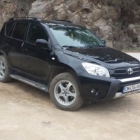 Toyota RAV4 2,0VVT-I Automat, снимка 4 - Автомобили и джипове - 32439875