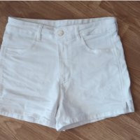 Комплект от дамски къси панталонки H&M и потник, снимка 4 - Къси панталони и бермуди - 33686402