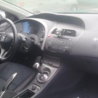 Honda Civic 1.4i 2008 г., снимка 3 - Автомобили и джипове - 32770663